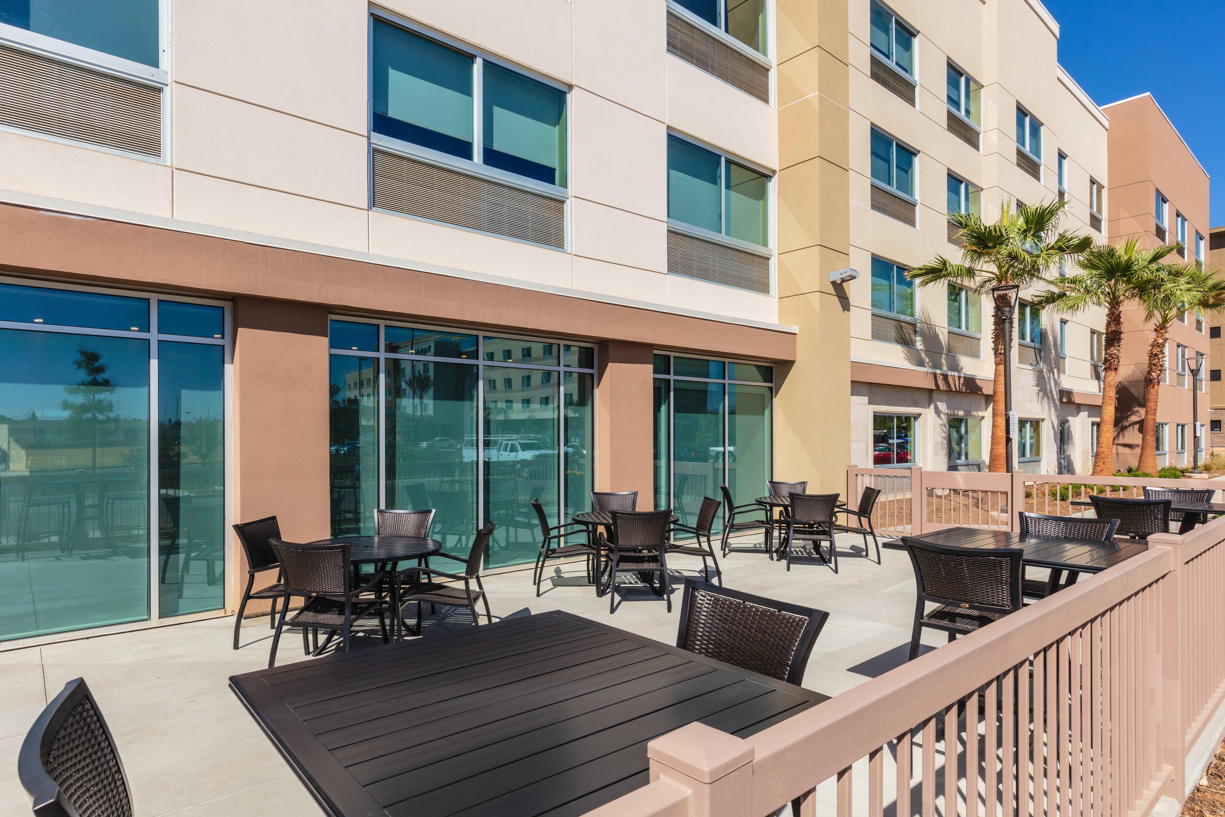 Holiday Inn Express & Suites - Moreno Valley - Riverside By Ihg Eksteriør billede