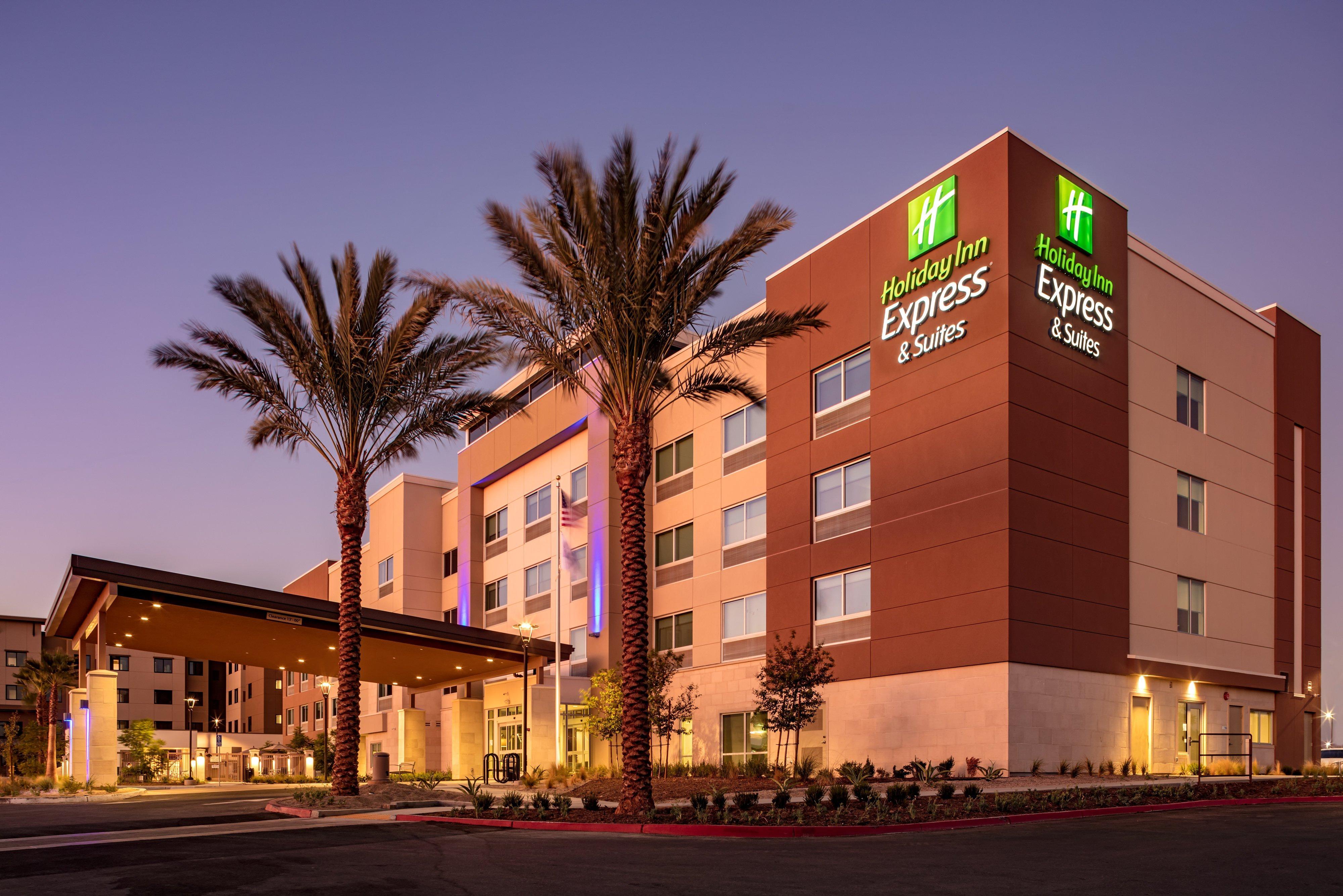 Holiday Inn Express & Suites - Moreno Valley - Riverside By Ihg Eksteriør billede